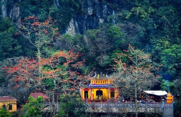 Where is Huong Pagoda?