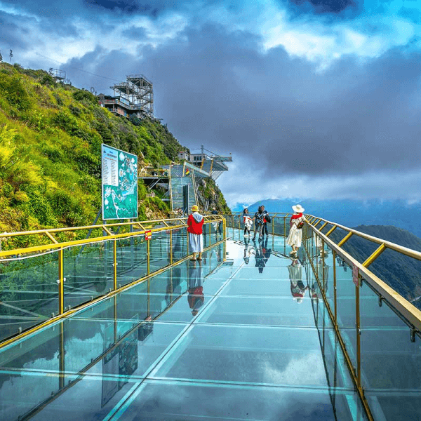 Rong May glass bridge Sapa: A complete guide